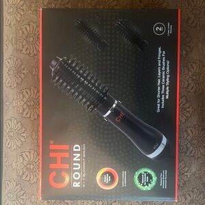 CHI Round Blowout Brush